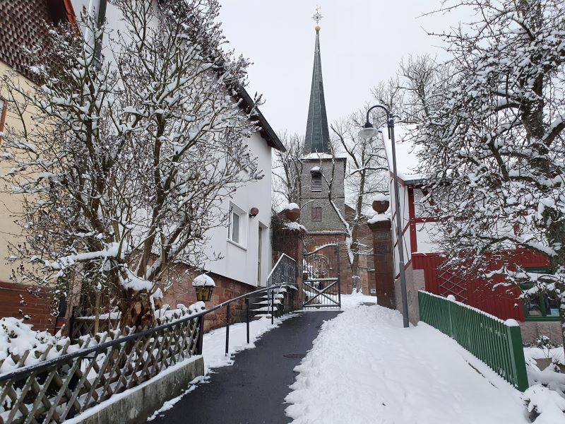 Kirche Hettenhausen im Schnee